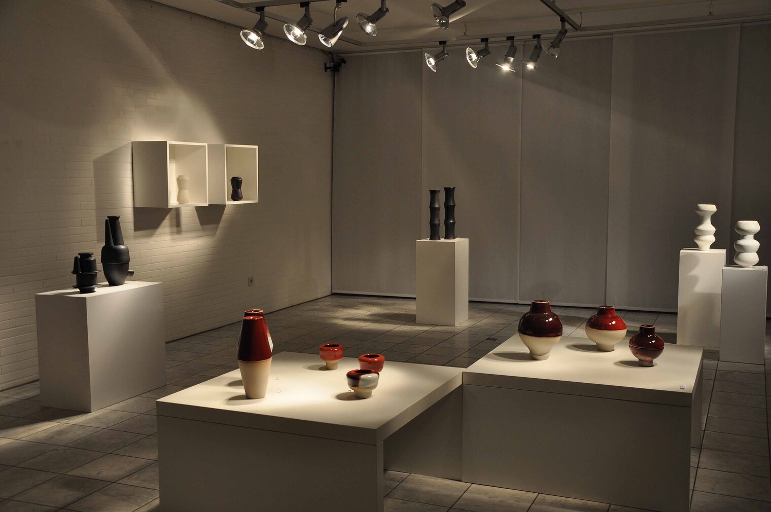 Ausdrucksstark: Die Keramikgefäße von Lutz Könecke