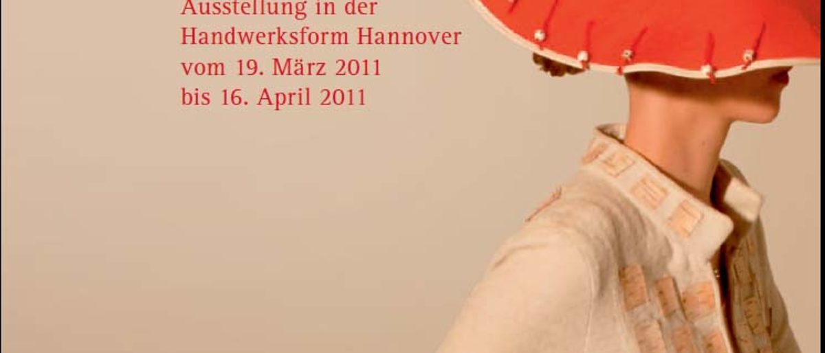 Ausstellungseinladung "Körperhüllen" Ausstellungseinladung "Körperhüllen"