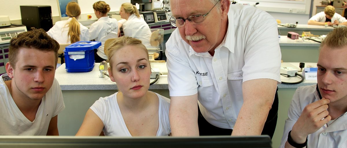 begabtenfoerderung _FBZ2014_ Zahntechniker 46, fbz, zahntechnikerhandwerk, izn, begabtenförderung