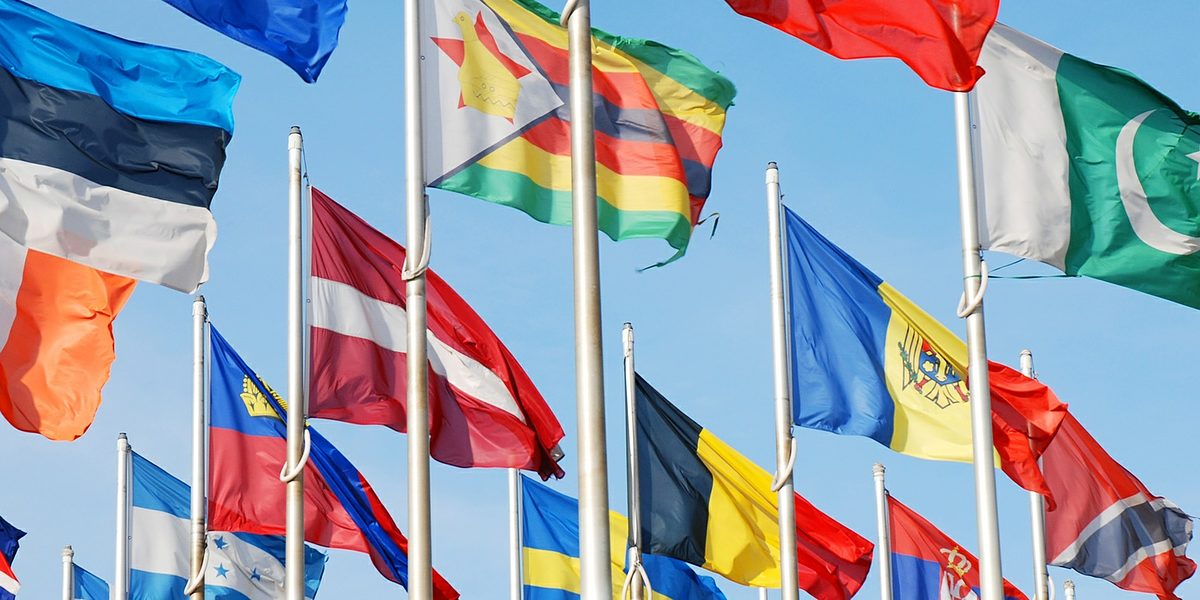 ausländische bildungsnachweis, fahnen, international, ausland, anerkennung, länder, laender, bildungsabschlüsse