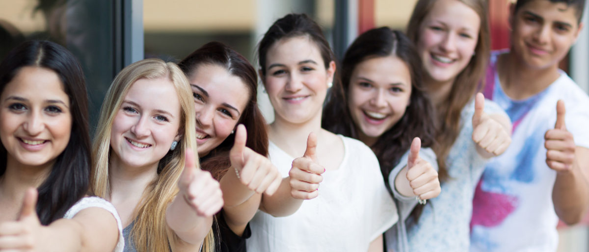 Fotolia_56715682_L, schueler, schüler, jugendliche, ausbildung, lehrstellenbörse, lehrstellenboerse, für bewerber