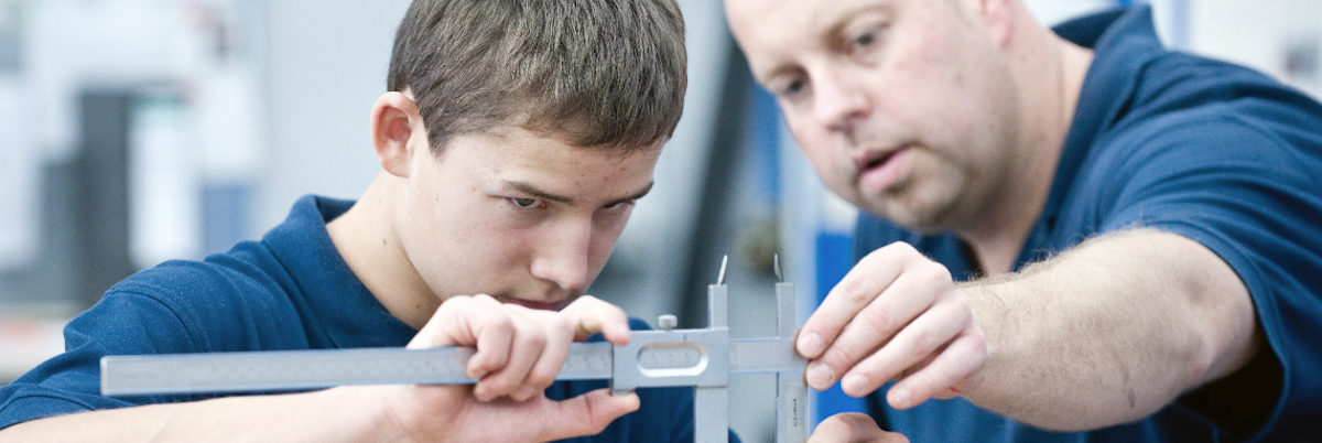 ausbildung, eq, EQ, Einstiegsqualifizierung, Praktikum, ausbilder, lehrling, azubi, auszubildender, jugendlicher, modellbau