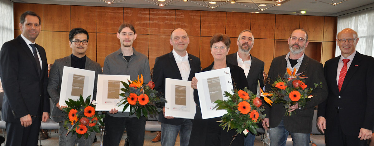Olaf Lies, Bernhard Simon, Lars Junker, Uwe Haster, Ute Ketelhake, Siegfried Haster, Michael Haster, Karl-Wilhelm Steinmann (v.l.n.r.)