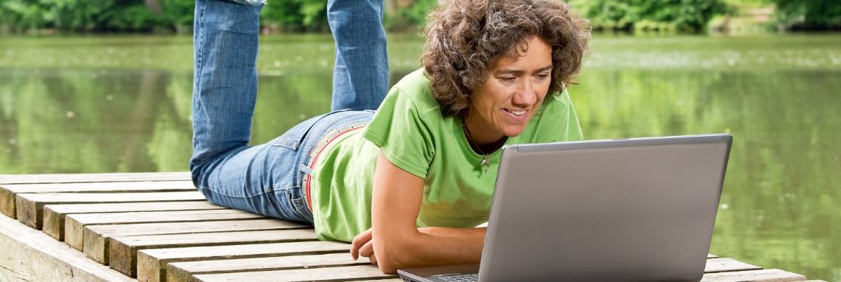 Internet, Laptop, Freizeit, Weiterbildung, Frau, Steg