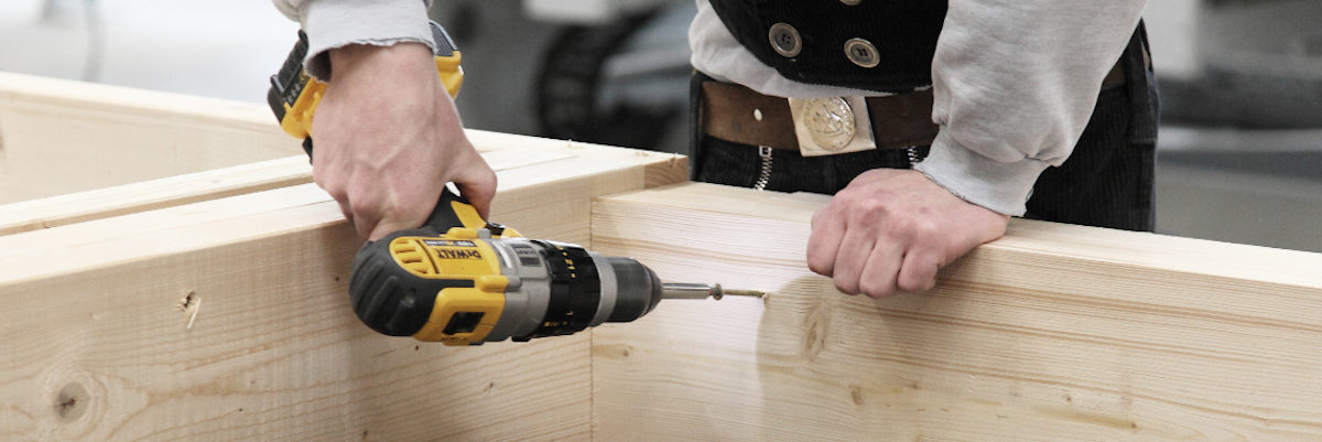 zimmermann, zimmerin, ausbildung, holz,
