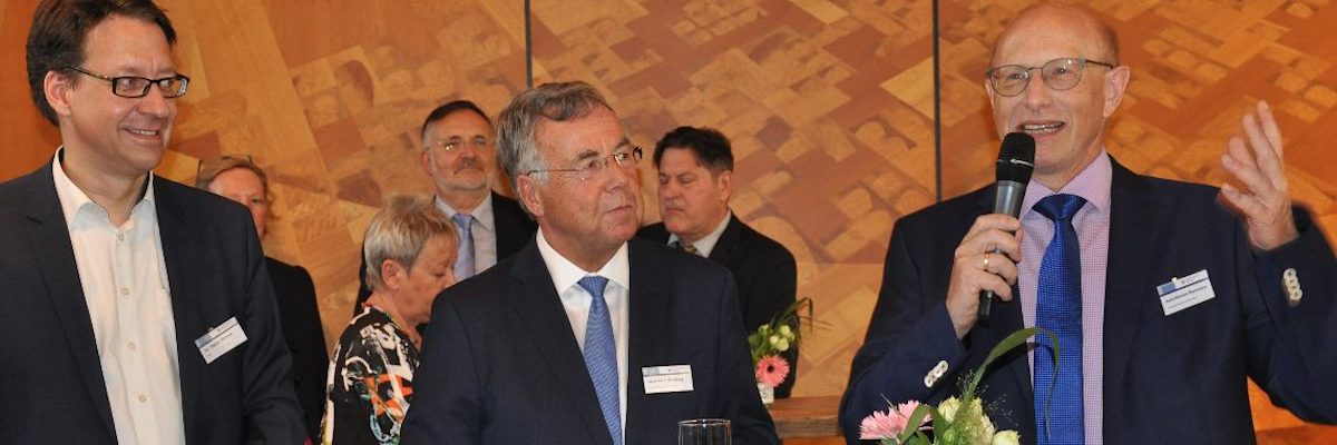 v.l.n.r.: FDP-Landesvorsitzender Dr. Stefan Birkner, Kammerhauptgeschäftsführer Jans-Paul Ernsting und Kammerpräsident Karl-Wilhelm Steinmann.