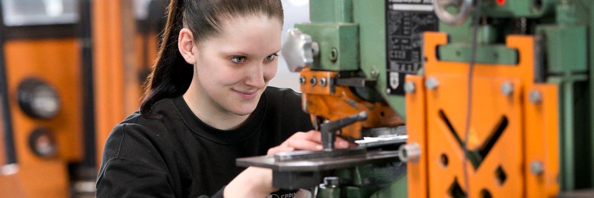 jasmin depping, metallbauerin, frau, mädchen broschüre, girls girl broschuere