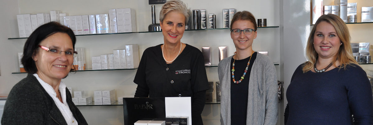 Kirsten Höxter, Andrea Thronicke-Stwerka, Patricia Stephan, Anja Korallus (v.l.) FiF, Frauen im Handwerk, Führung, Projekt, Frauen gehen in Führung, Führung
