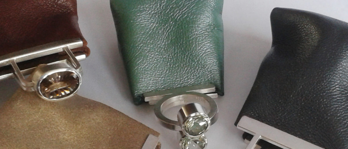 Taschenringe von Sabine Lang. Ausstellung, Taschenkunst,