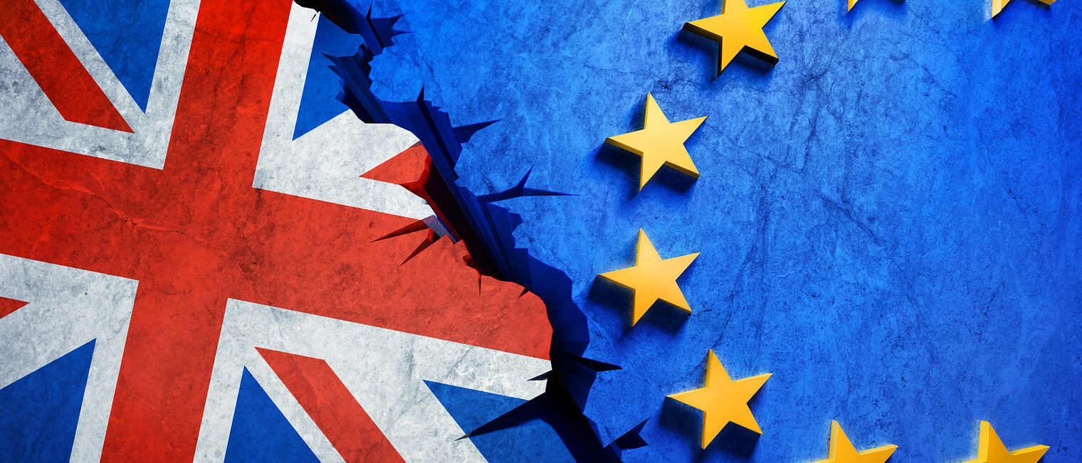 steinwand, brexit, euro.europa, wand, stein, brexit, europa, börse, aktien, markt, wirtschaft, england, großbritannien, schottland, zukunft, austritt, eu, derivate, derivatehandel. dax, dow jones, kurs, kursabsturz, pfund, währung, verlust, gewinn, london, frankfurt, spekulation, banker, risiko, anlage, arbeitsplätze, banken, handel, finanzmarkt, commonwealth, nordirland, politik, referendum, volksabstimmung, union, marktplatz, handelsplatz, veränderung, neustart