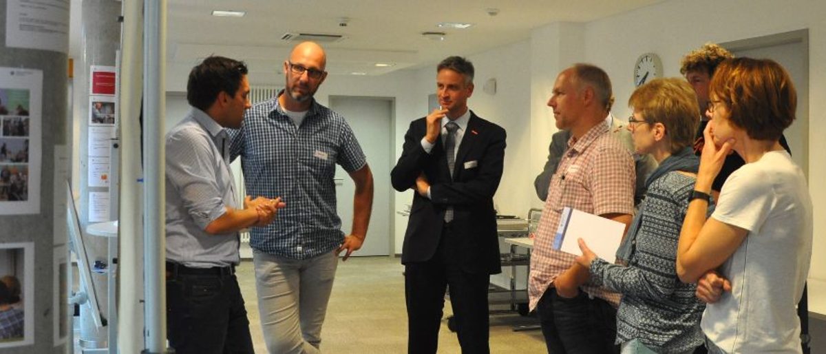 Bei der Zukunftswerkstatt am Campus Handwerk tauschten sich Betriebsinhaber und Mitarbeiter über betriebliche Optimierungsmaßnahmen aller Art aus. Bei der Zukunftswerkstatt am Campus Handwerk tauschten sich Betriebsinhaber und Mitarbeiter über betriebliche Optimierungsmaßnahmen aller Art aus.