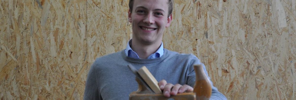 Liebt die Arbeit mit Holz: Tischlermeister Nicolai Bilges Liebt die Arbeit mit Holz: Tischlermeister Nicolai Bilges