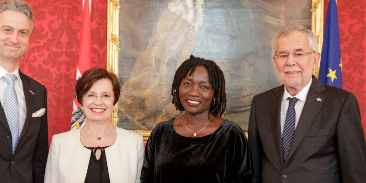 Peter Karst, Doris Schmidauer, Auma Obama, Alexander Van der Bellen Peter Karst, Doris Schmidauer, Auma Obama, Alexander Van der Bellen