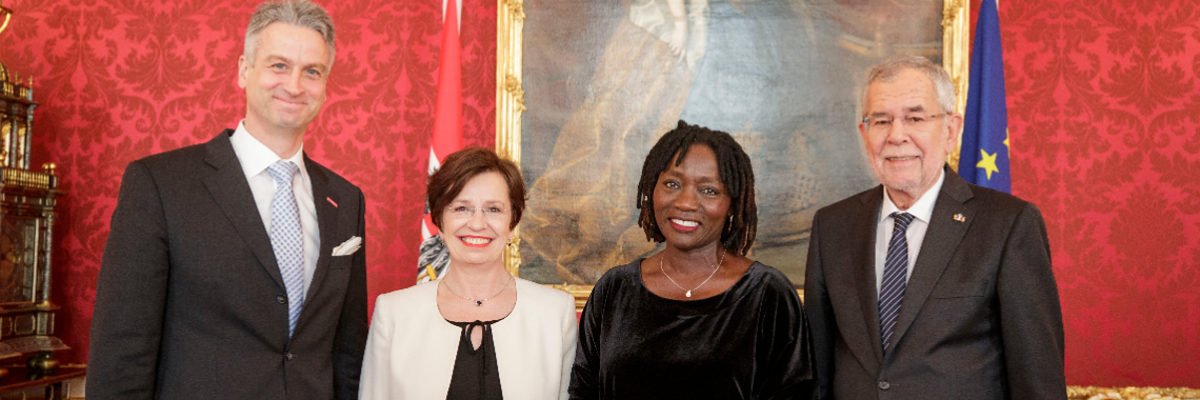 Peter Karst, Doris Schmidauer, Auma Obama, Alexander Van der Bellen Peter Karst, Doris Schmidauer, Auma Obama, Alexander Van der Bellen