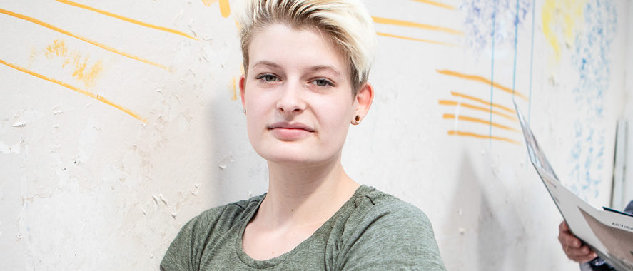 Mareike Stellmach, angehende Malermeisterin. Mareike Stellmach, angehende Malermeisterin.