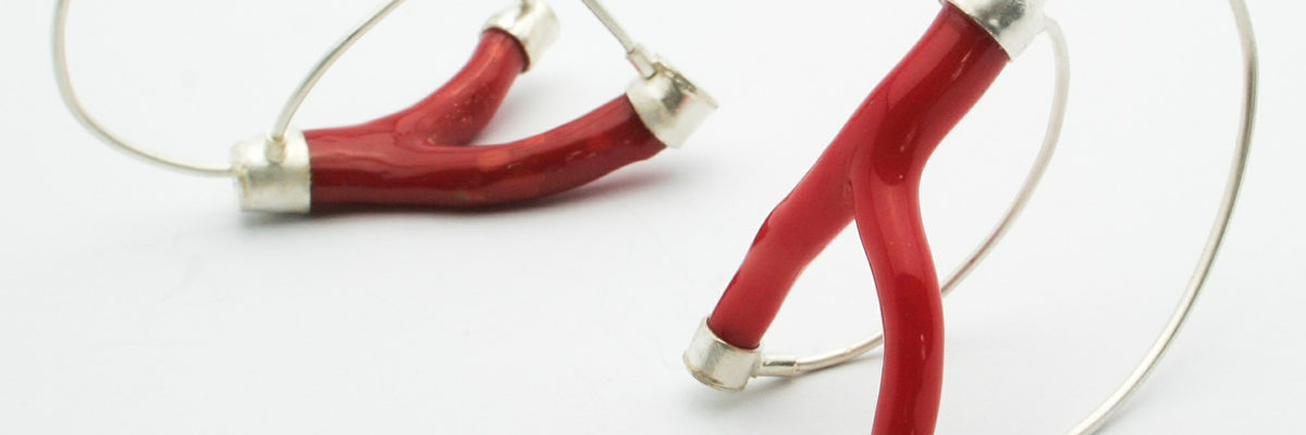 Mareen Alburg Duncker: Ohrschmuck "Zwille" Mareen Alburg Duncker: Ohrschmuck "Zwille"