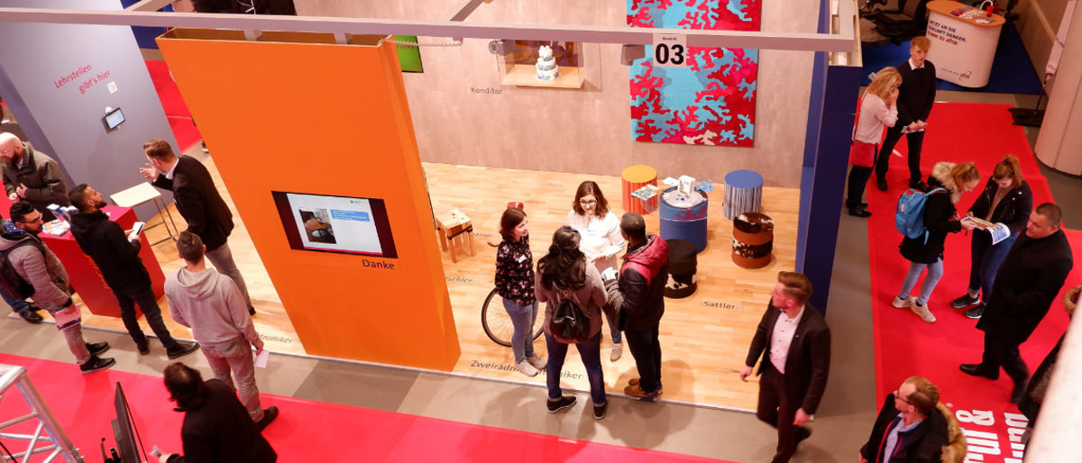 Neuer Stand der Handwerkskammer Hannover auf der "beruf & bildung" 2020 DSCF5317_web, beruf und bildung, messe, ausbildung weiterbildung, neuer stand standkonzept