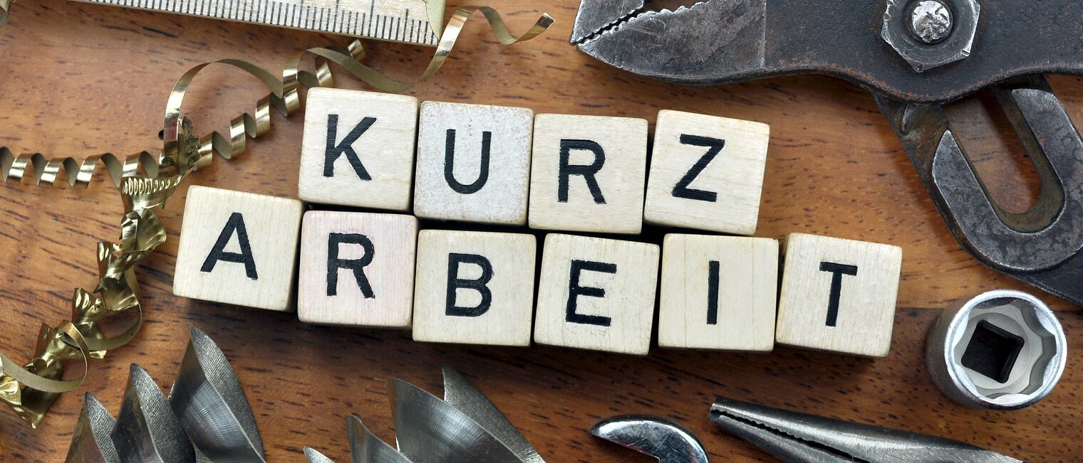 arbeit, arbeitslos, beruf, job, kurzarbeit, wirtschaft, wirtschaftskrise, krise, aufschwung, angestellter, arbeiter, pleite, geschäft, firma, finanzen, problem, arbeiten, arbeitslohn, arbeitsvertrag, arbeitszeit, betrieb, betriebe, fabrik, gewerkschaft, lohnfortzahlung, lohnkürzung, teilzeit, vertrag, werkzeug, werkzeuge