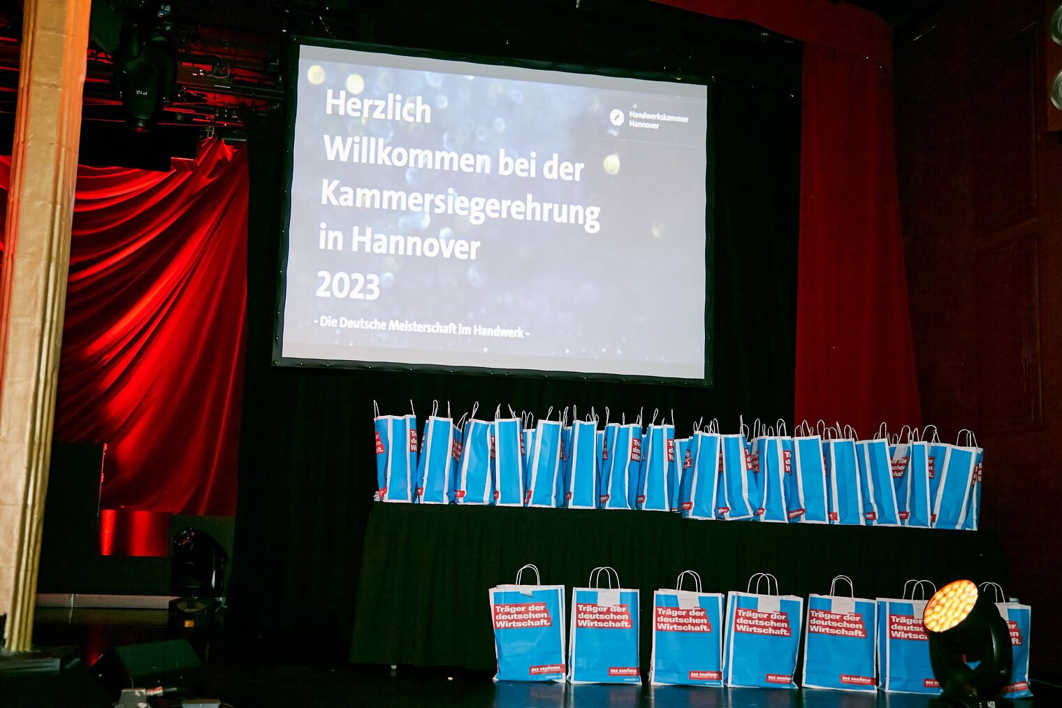 Herzlich willkommen zur Kammersiegerehrung 2023 im GOP Varieté Theater Hannover.