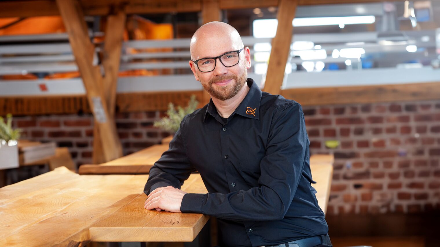 Bäckermeister Kai Oppenborn hat das Pilotprojekt "Ausbildung mit Schleife" angeschoben.