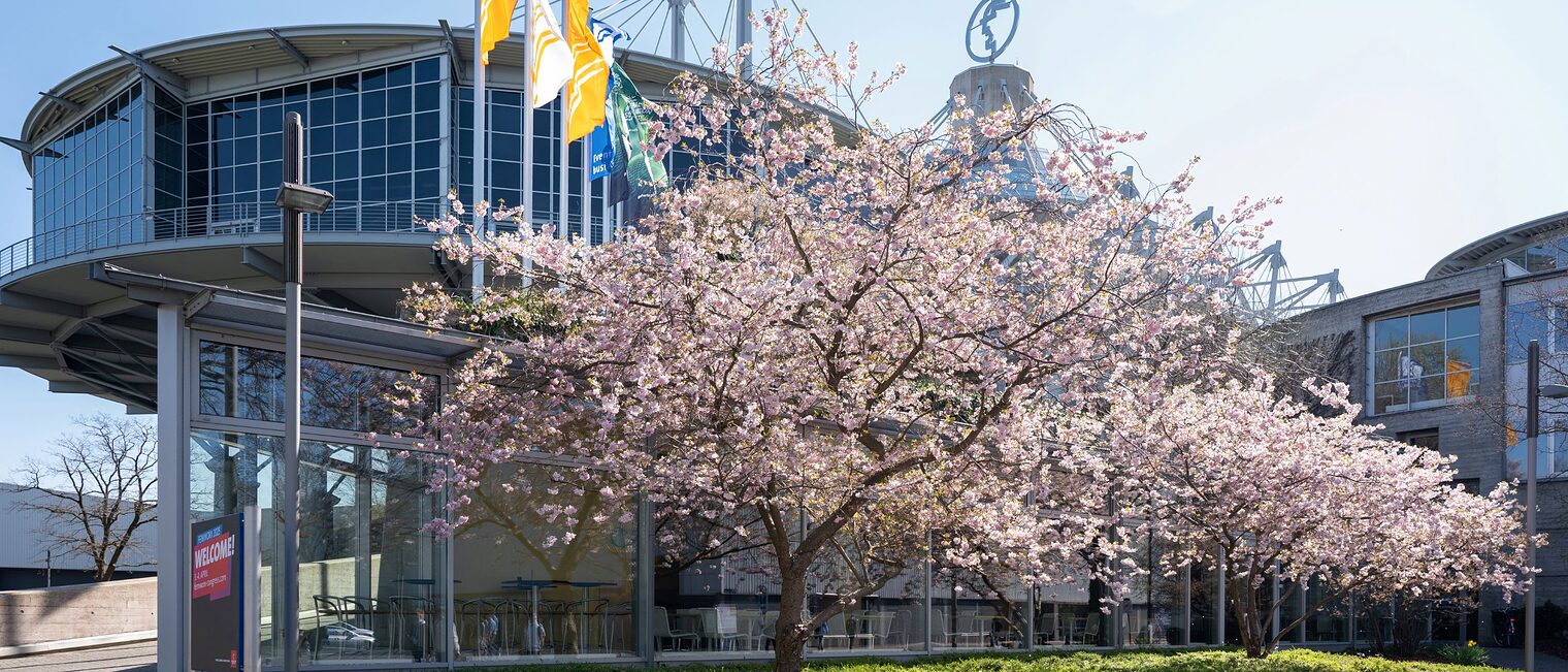 HANNOVER MESSE Freigelände im Frühling.