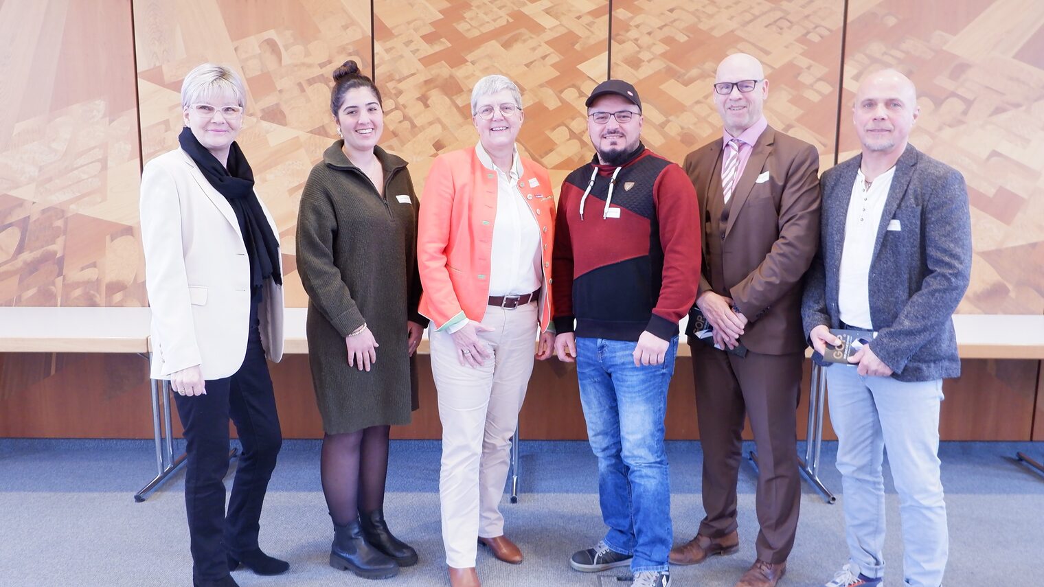 Constanze Huep, Zahra Jarvid Milani, Sabine Heymann, Mustafa Moussa, Frank-Joachim Weiß, Andreas Güttlein beim Ehrenamtsforum