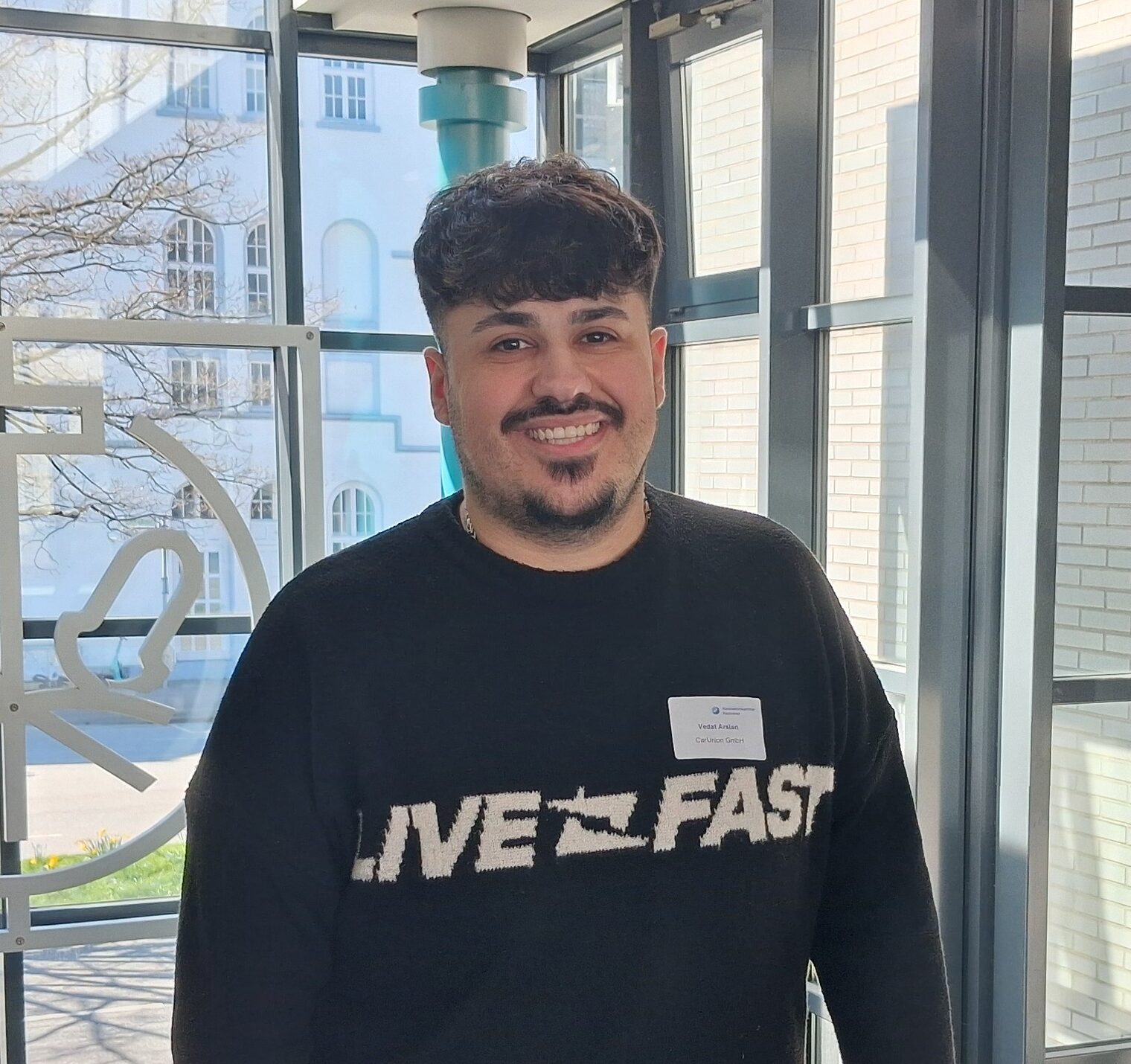 Portrait von Kfz-Mechatroniker Vedat Arslan